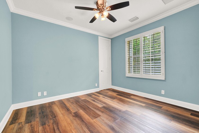 Beautifully maintained 5BR/4BA/2CAR Garage CBS POOL home in the - photo 37