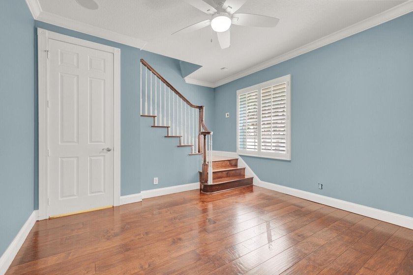 Beautifully maintained 5BR/4BA/2CAR Garage CBS POOL home in the - photo 43