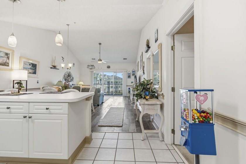This is an incredible opportunity to own a beautiful condo with - photo 3