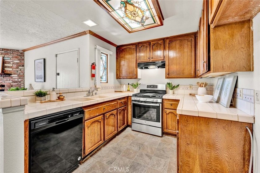 Welcome to 19138 Alamo Lane, a Move-In Ready Condo Located in - photo 8