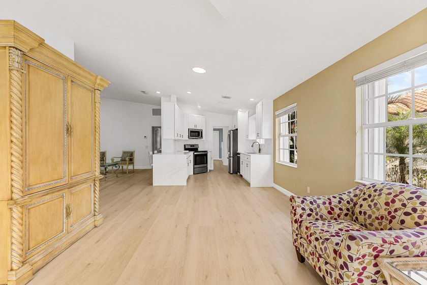 Back on the market! Buyer's financing fell through. Their loss - photo 11