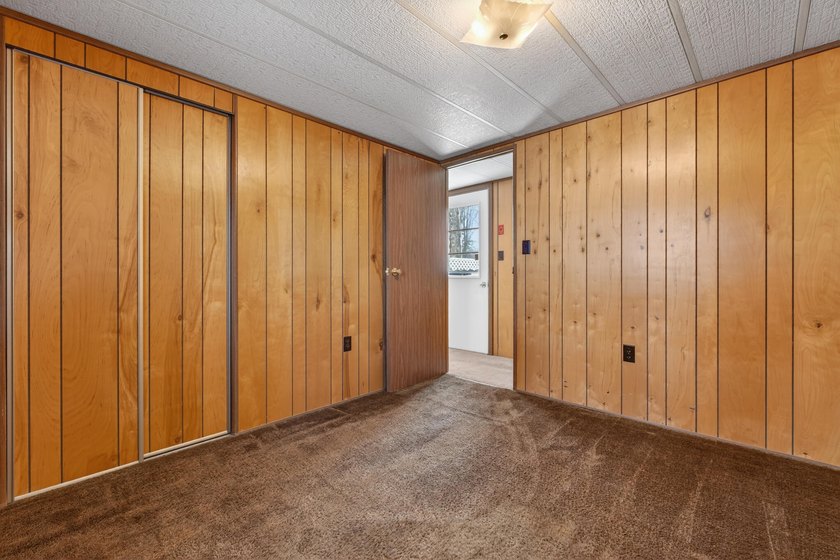 Welcome to 59 Sandalwood Circle, a well maintained mobile home - photo 22