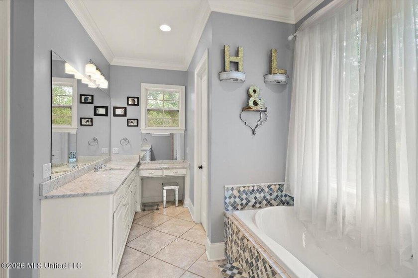 Welcome to 6 Red Head Pointe in Raymond! Tucked away in a quiet - photo 28