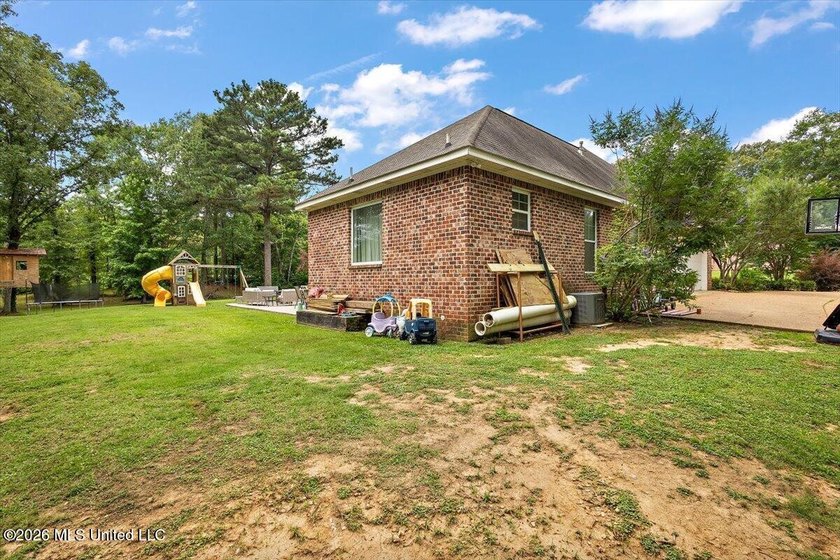 Welcome to 6 Red Head Pointe in Raymond! Tucked away in a quiet - photo 43