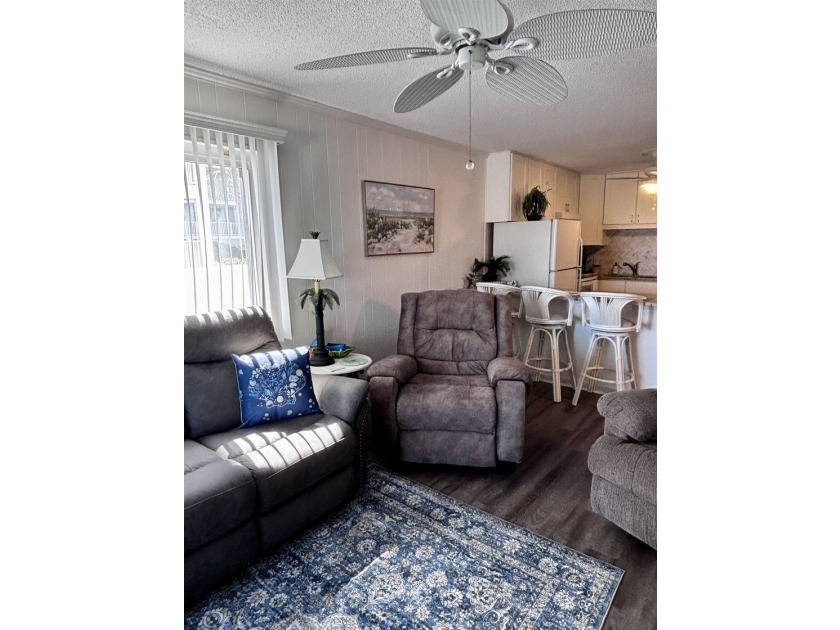 This is the Shore Drive condo that you've been waiting for!! - photo 6