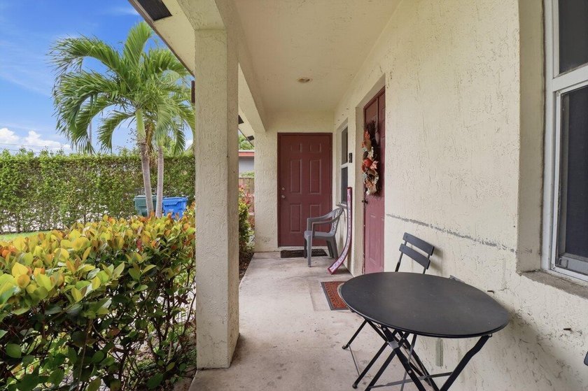 First time homeowner opportunity! Seller concessions offered! - photo 2