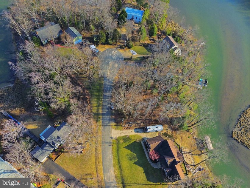 MASSIVE PRICE REDUCTION!! Lot 177 on Bay Pointe Drive is a - photo 8