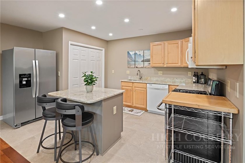 ***ABSOLUTELY UNBELIEVABLE PRICE ADJUSTMENT******AMAZING - photo 25