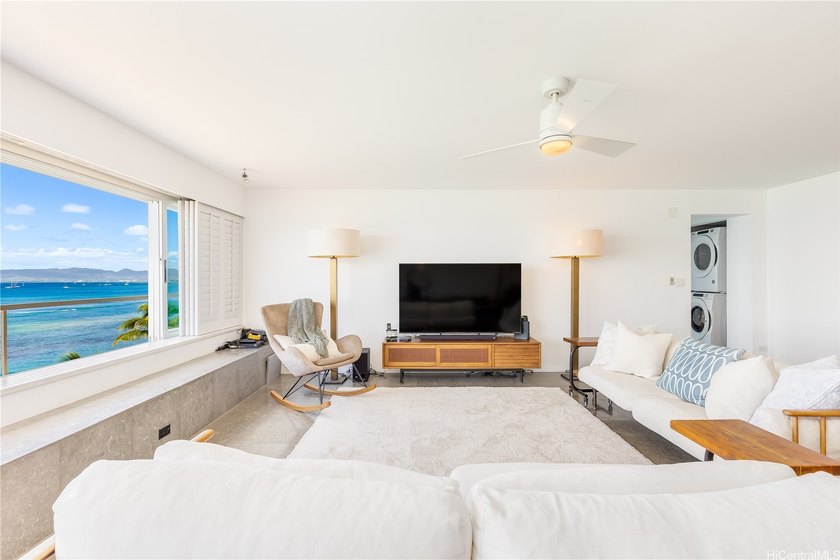 Rare opportunity to own a unique combined oceanfront residence - photo 6