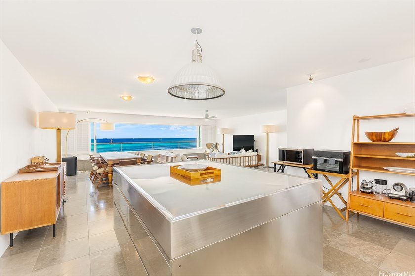 Rare opportunity to own a unique combined oceanfront residence - photo 9