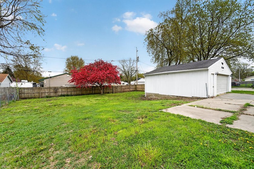 Okay, can we talk about this GEM?! This beautifully renovated - photo 22