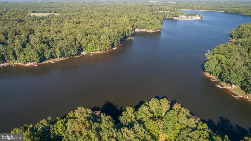 Rare Deep-Water Lakefront Living-Turnkey, Updated, and Ready for - photo 3