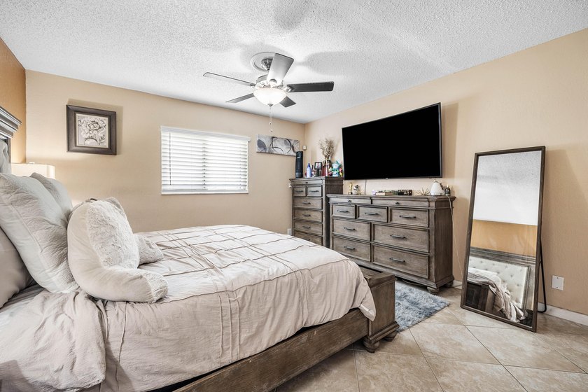 Discover this waterfront single-family home in the desirable - photo 29