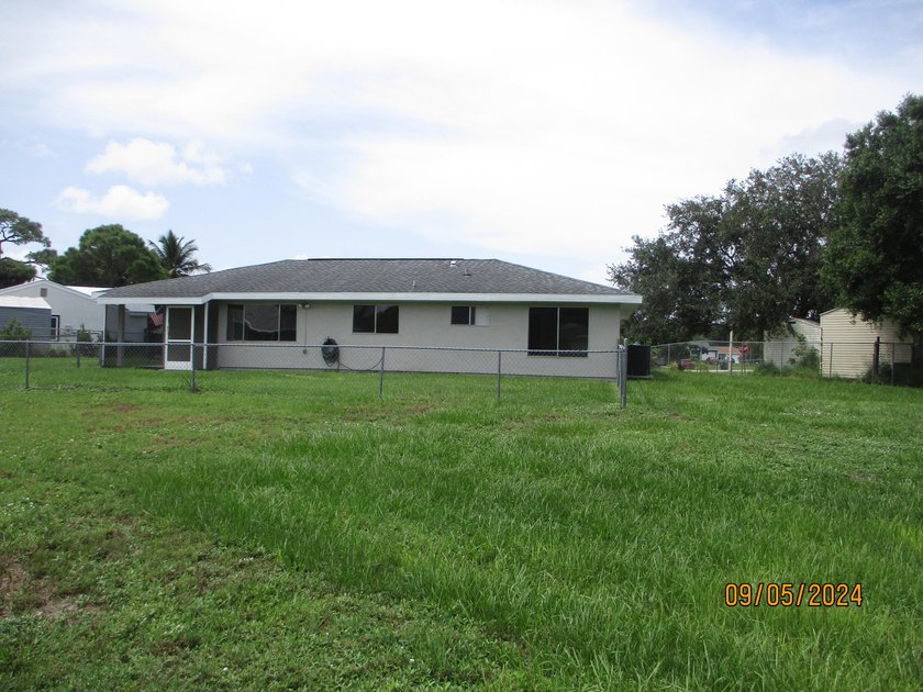 Nestled at the end of a quiet cul-de-sac, this well-maintained - photo 25