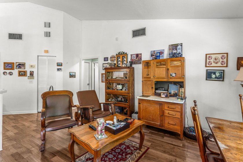 Great home in an even better location! Check out this 3 bed 2 - photo 19