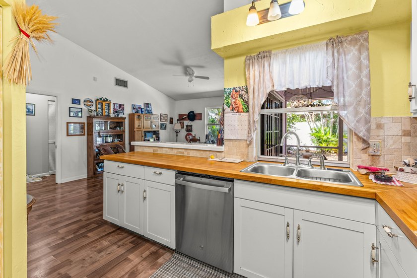 Great home in an even better location! Check out this 3 bed 2 - photo 23