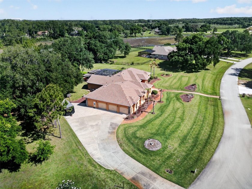This exceptional single-story estate blends luxury, comfort, and - photo 10