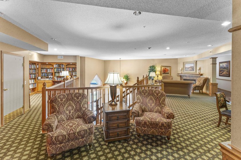 Welcome home to this beautifully updated 1 bedroom, 1 bathroom - photo 17