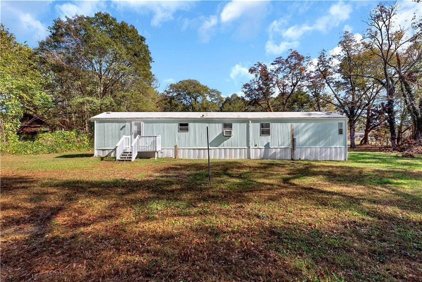 Single Wide Mobile home located on a 1.28-acre level lot. Brand - photo 26