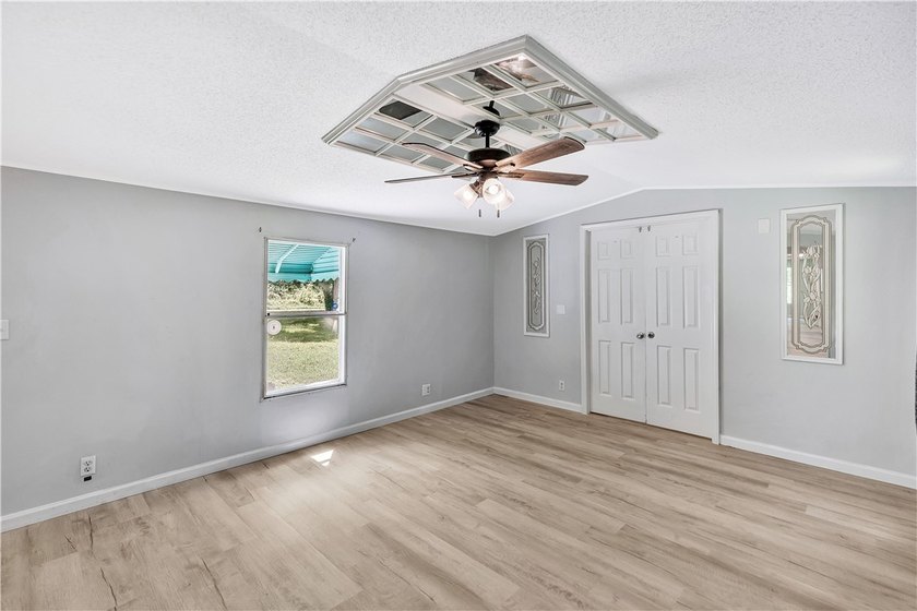 Single Wide Mobile home located on a 1.28-acre level lot. Brand - photo 30