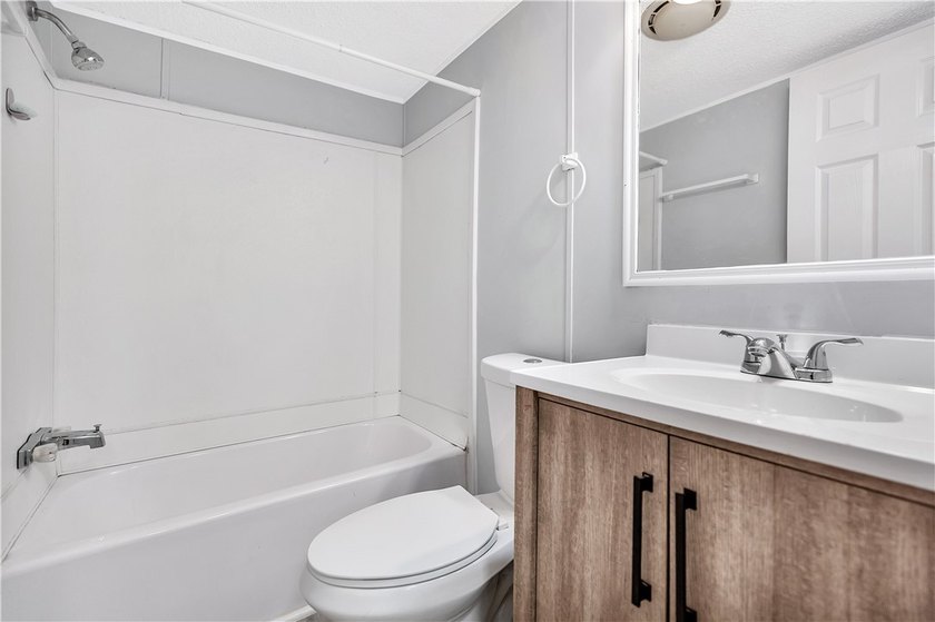 Single Wide Mobile home located on a 1.28-acre level lot. Brand - photo 33