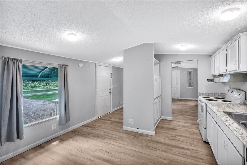Single Wide Mobile home located on a 1.28-acre level lot. Brand - photo 36
