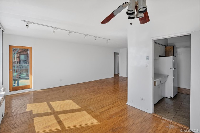 Welcome to The Continental Park, a gated co-op in the heart of - photo 10