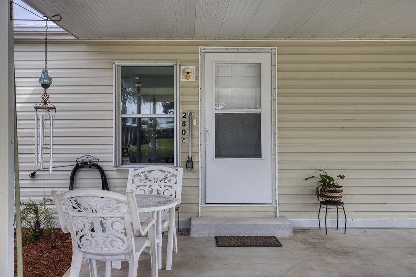 PRICED TO SELL!! MOTIVATED SELLER!! 2 bedroom, 2 bath home - photo 2