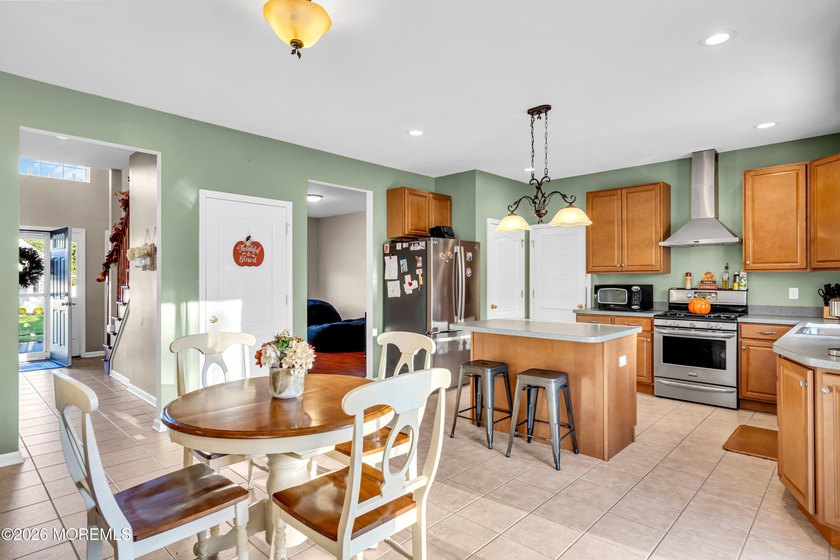 Built in 2010 and set on a quiet cul-de-sac, this 4-bedroom, 2 - photo 14