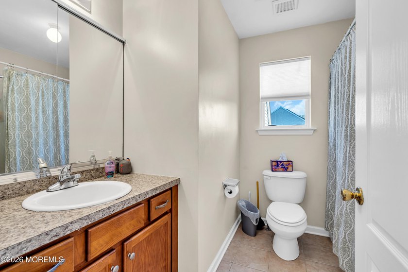 Built in 2010 and set on a quiet cul-de-sac, this 4-bedroom, 2 - photo 26