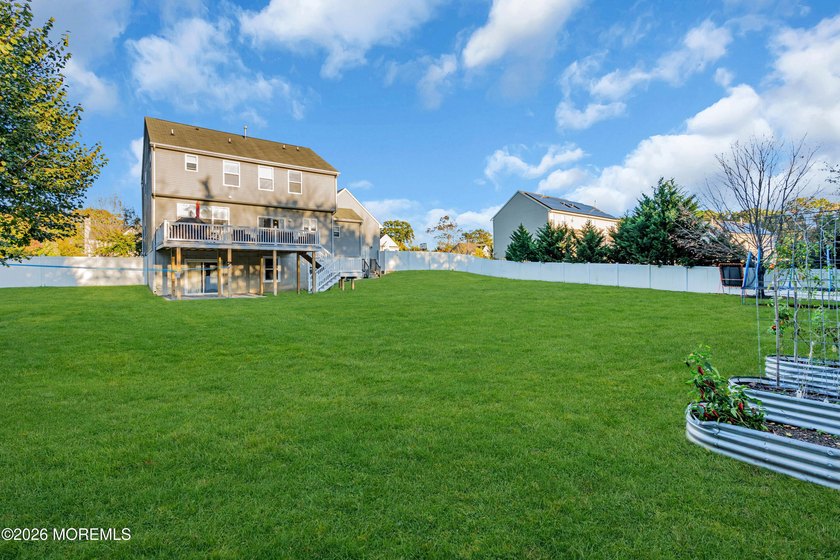 Built in 2010 and set on a quiet cul-de-sac, this 4-bedroom, 2 - photo 33