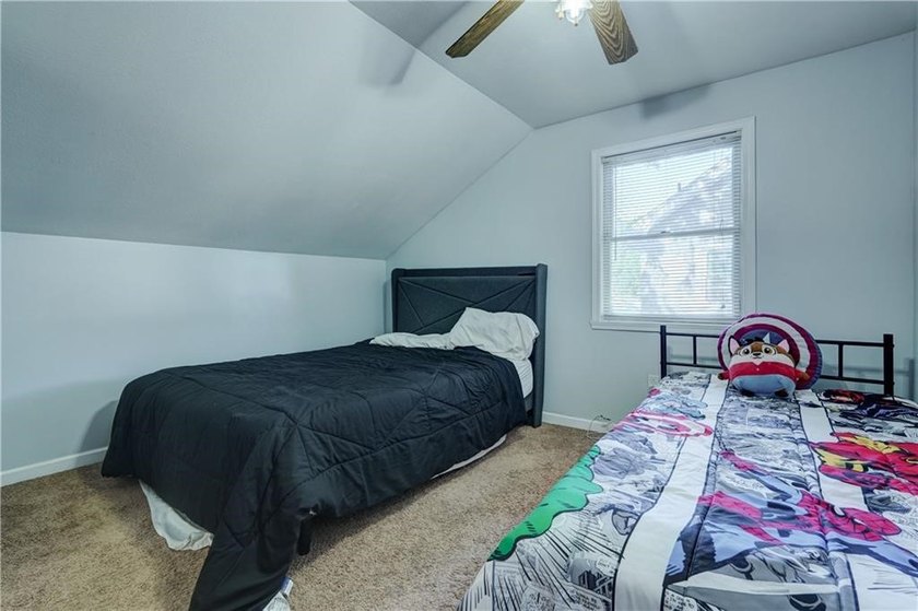 -NO DELAYED NEGOTIATIONS- This charming home has been - photo 19