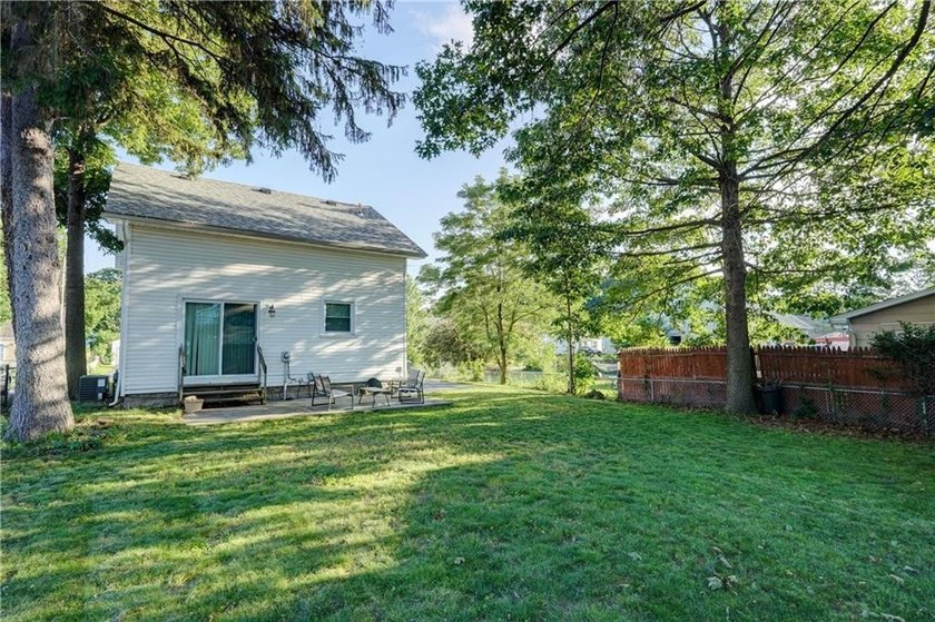 -NO DELAYED NEGOTIATIONS- This charming home has been - photo 32