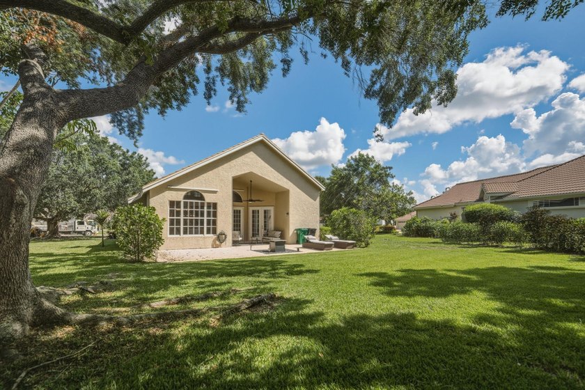 Check out this 3 BED 2.5 BATH home in Lake Charles! Offered - photo 34