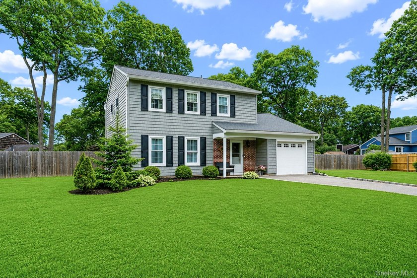 Welcome home to this charming and move-in-ready 3-bedroom, 1 - photo 2