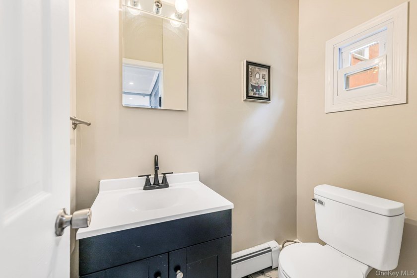 Move right into this beautifully renovated single-family home - photo 10