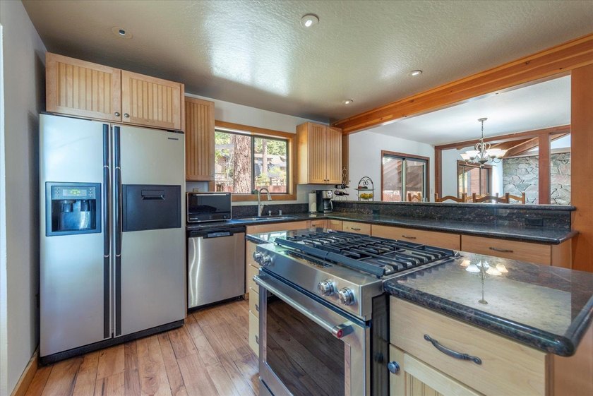 Step in and enjoy this 3-bedroom, 2.5-bath home in the - photo 22
