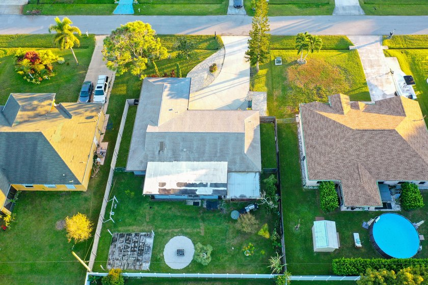 BUYER FINANCING FELL THROUGH! New Roof being put on for New - photo 29