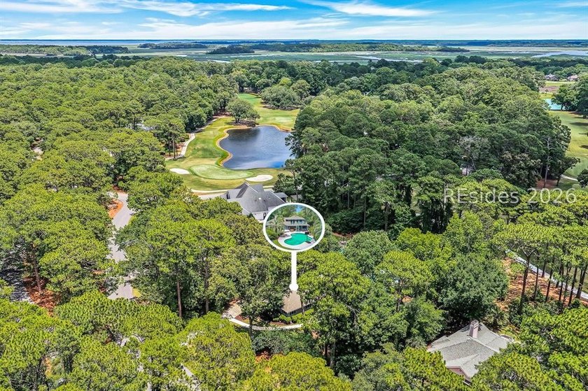 Exceptional value on superbly maintained residence with spacious - photo 8