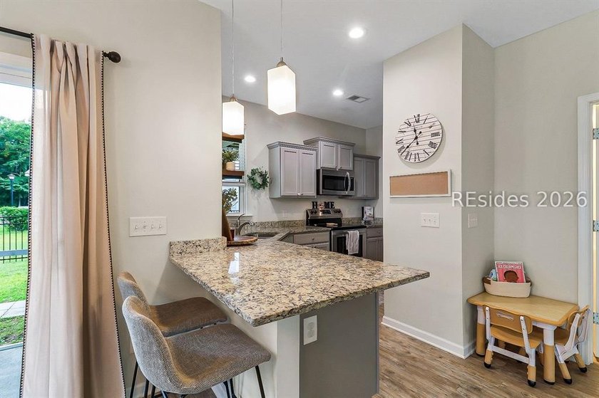 Located in the newer section of Wellstone and built in 2018 - photo 9