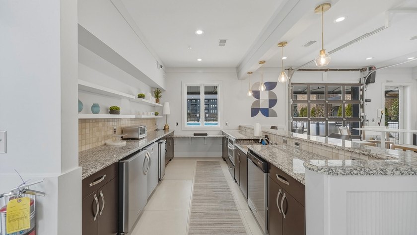 Downtown Chattanooga living at it's best. Updated 2-bedroom - photo 22