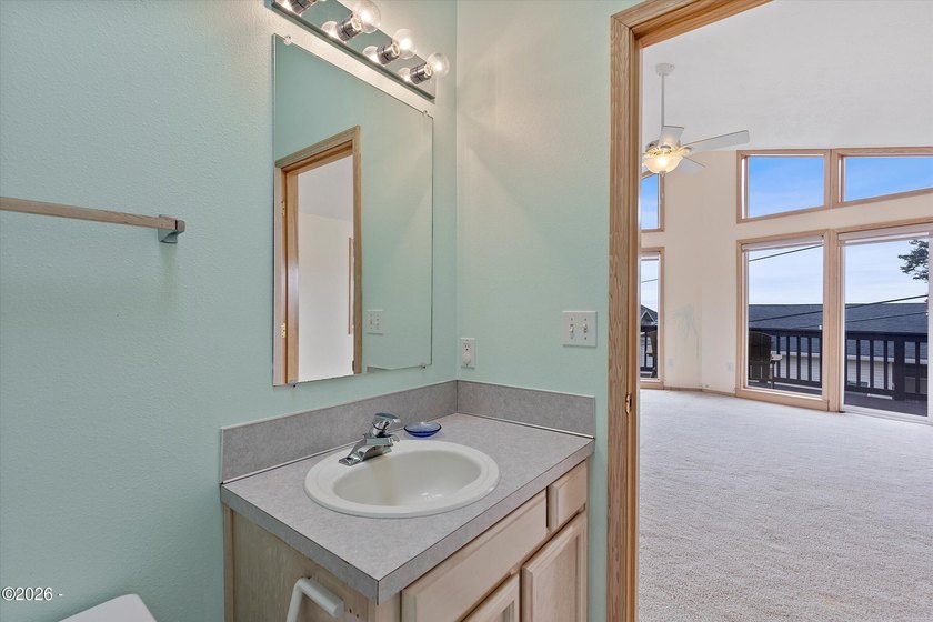 Ocean view, beach access, and coastal flexibility just across - photo 27