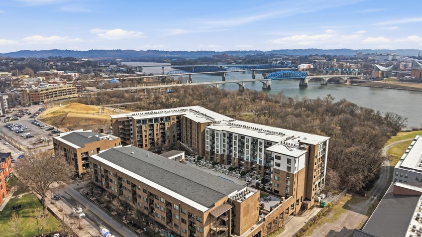 Downtown Chattanooga living at it's best. Updated 2-bedroom - photo 29