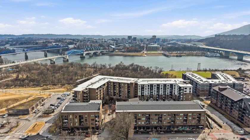 Downtown Chattanooga living at it's best. Updated 2-bedroom - photo 32