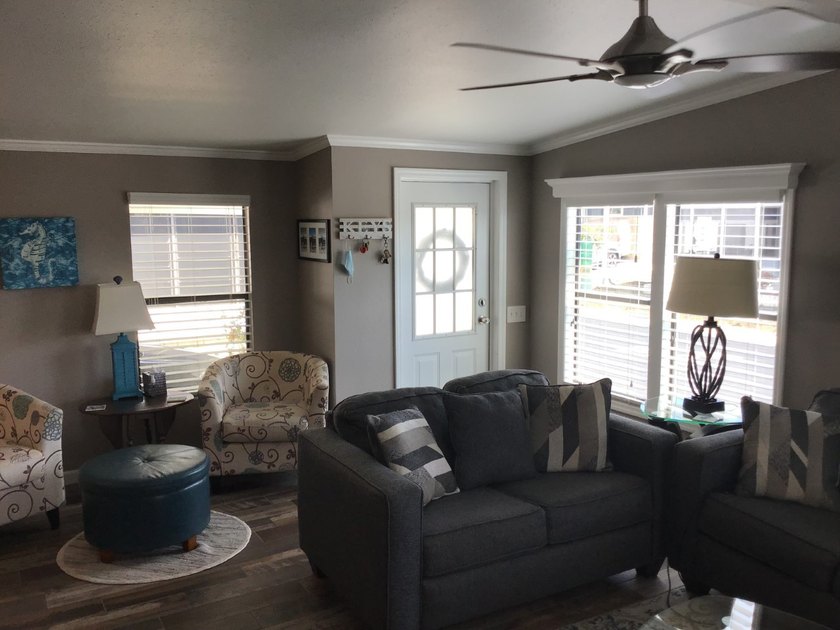 *SPECTACULAR updated corner **Key West Vibe **Unit Located in a - photo 12