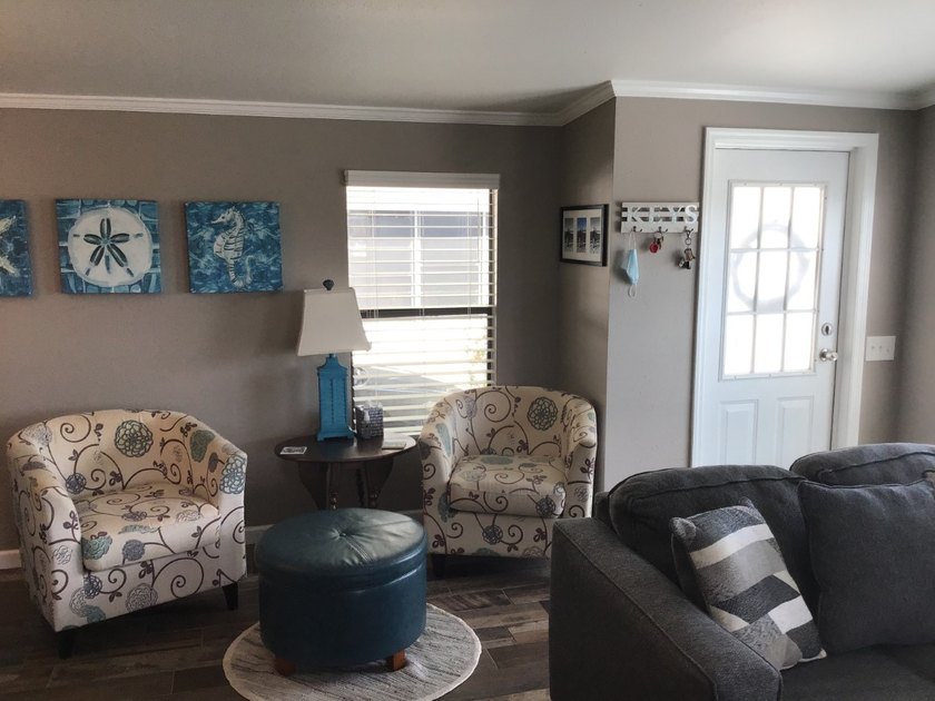 *SPECTACULAR updated corner **Key West Vibe **Unit Located in a - photo 13