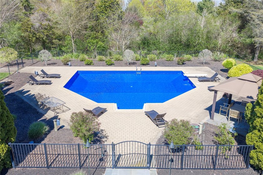 Here's what I love about 2120 Crown Land Lane in Cutchogue. The - photo 17