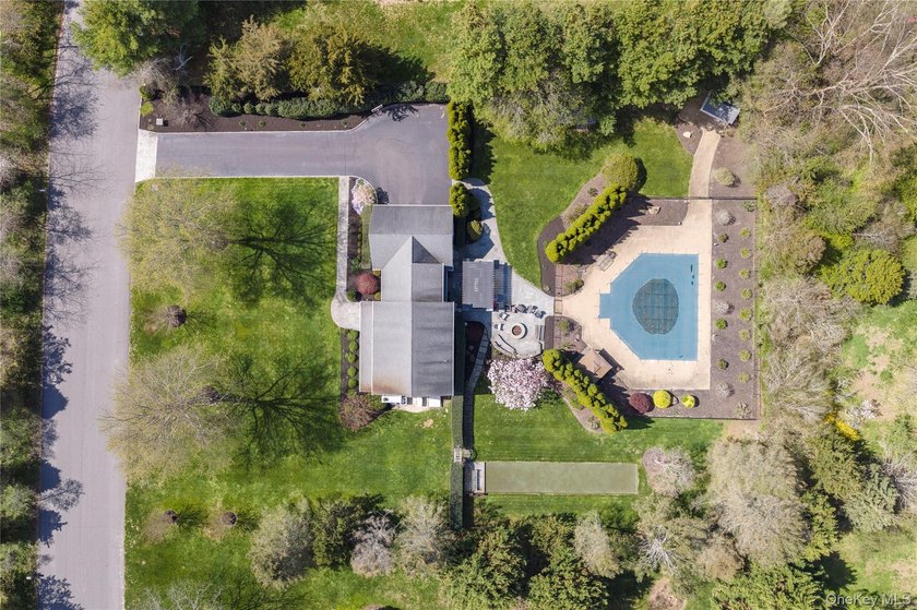 Here's what I love about 2120 Crown Land Lane in Cutchogue. The - photo 22