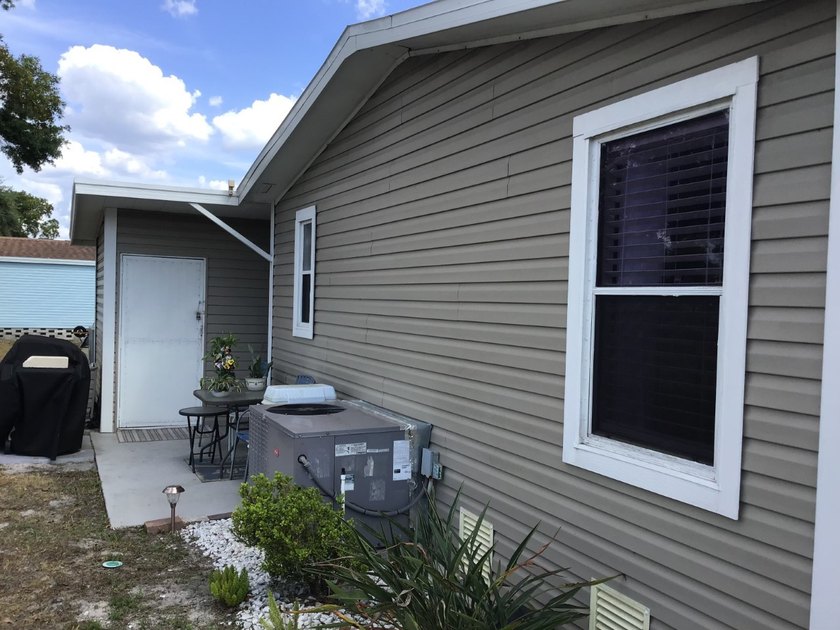 *SPECTACULAR updated corner **Key West Vibe **Unit Located in a - photo 29