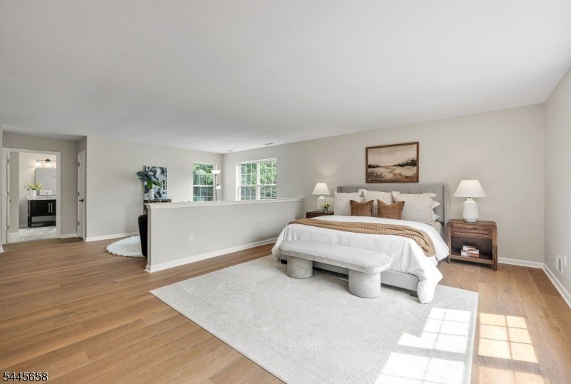 Introducing a very special luxury property where everything is - photo 31